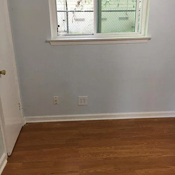 2300 Live Oak St #4 — Photo 5