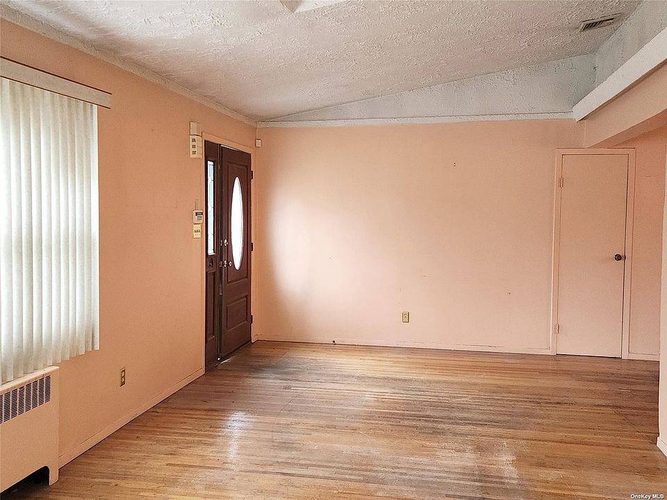 40 Lyman Rd, East Patchogue, NY 11772 MLS 3466724 Zillow