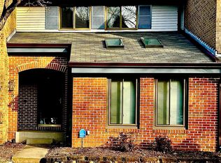 5705 Waters Edge Landing Ct, Burke, VA 22015