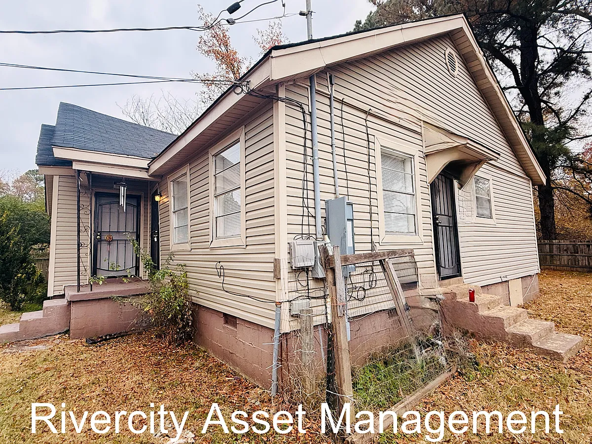 Building Photo - 2738 Moonview Rd