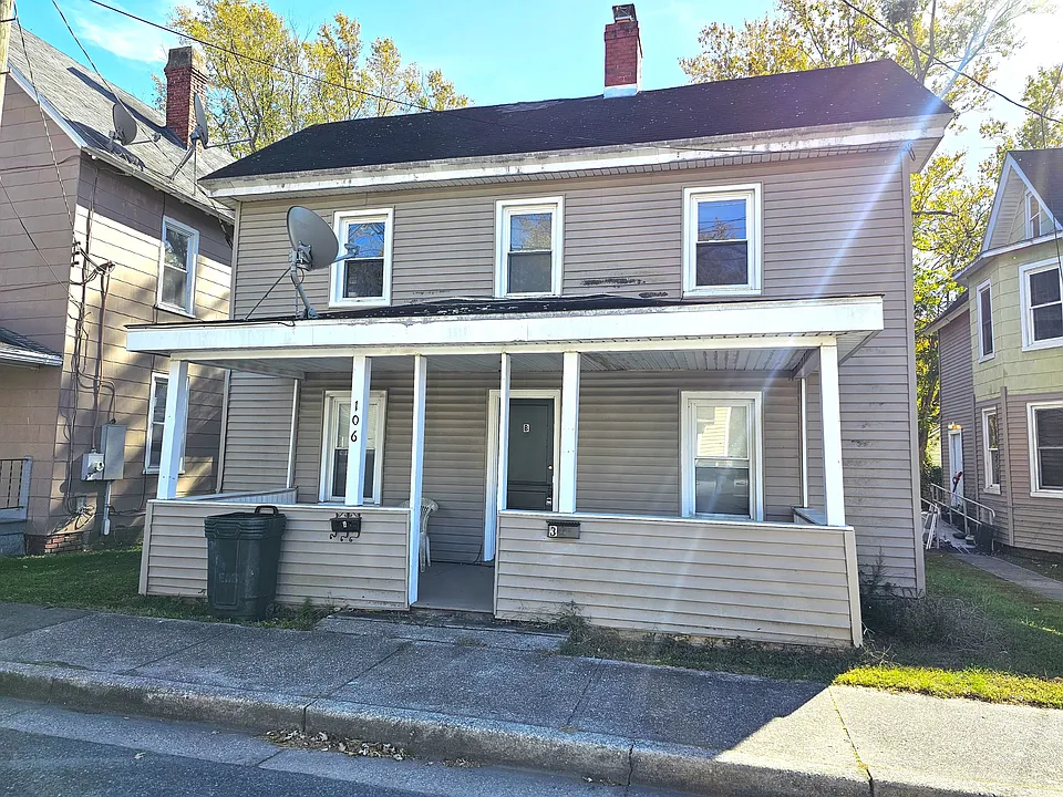 106 E East St #B