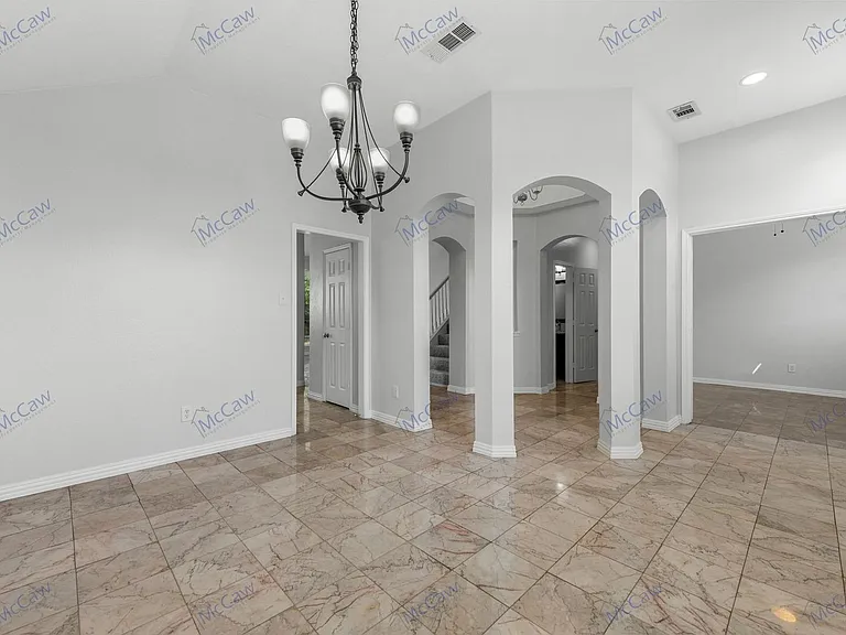 1403 Marblecrest Dr — Photo 5