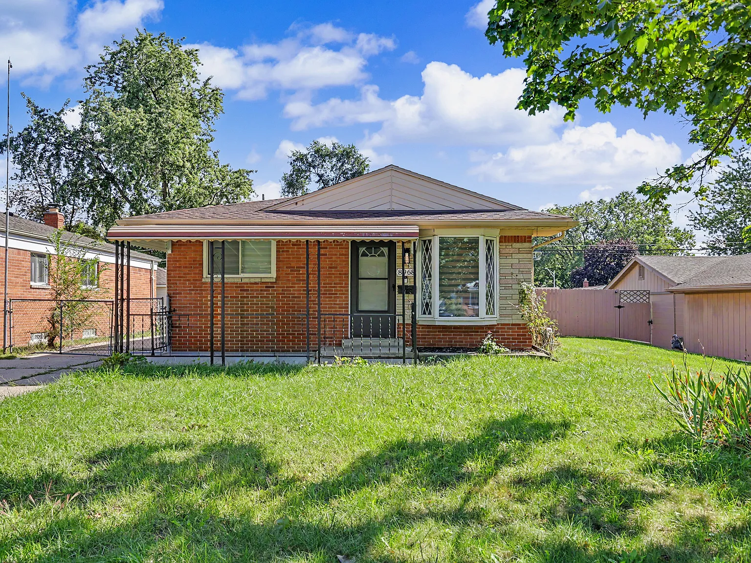 3 bed, 2028 sqft, $2,350 — Photo 3