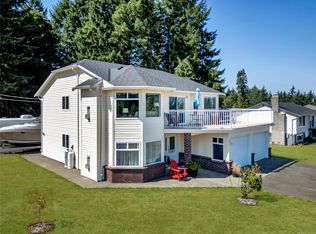 2207 June Rd, Comox Valley, BC V9J 1X9