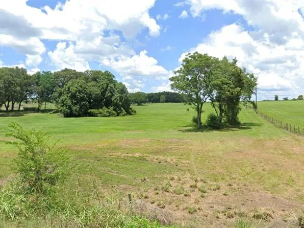 175 Southeast St, Weirsdale, FL 32195