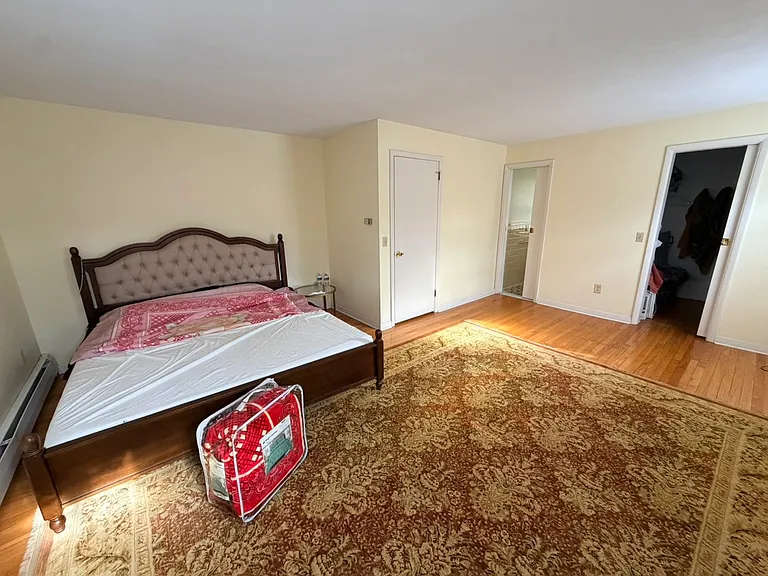 240 Ridgefield Rd — Photo 10