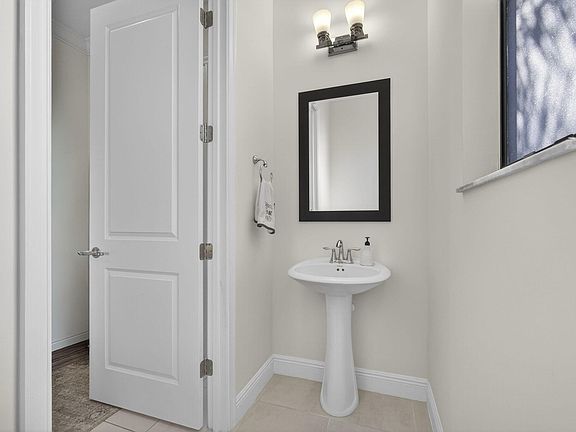 3rd image of 4829 Sand Dollar Drive