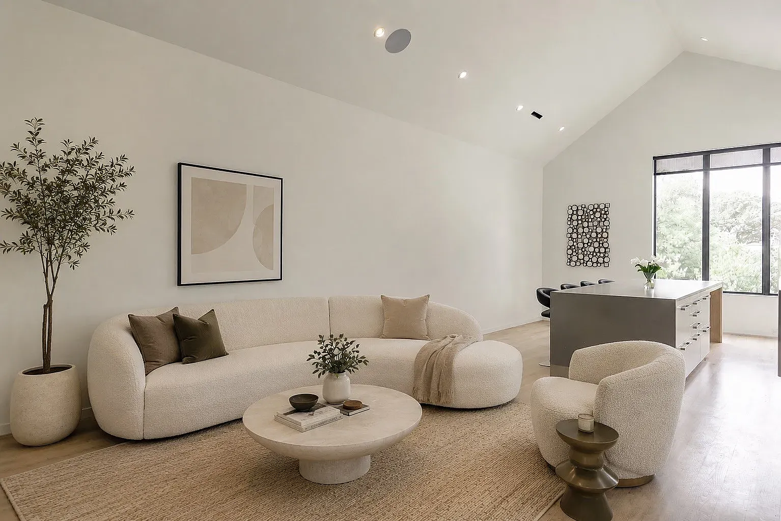 2 bed, 1505 sqft, $3,700 — Photo 2