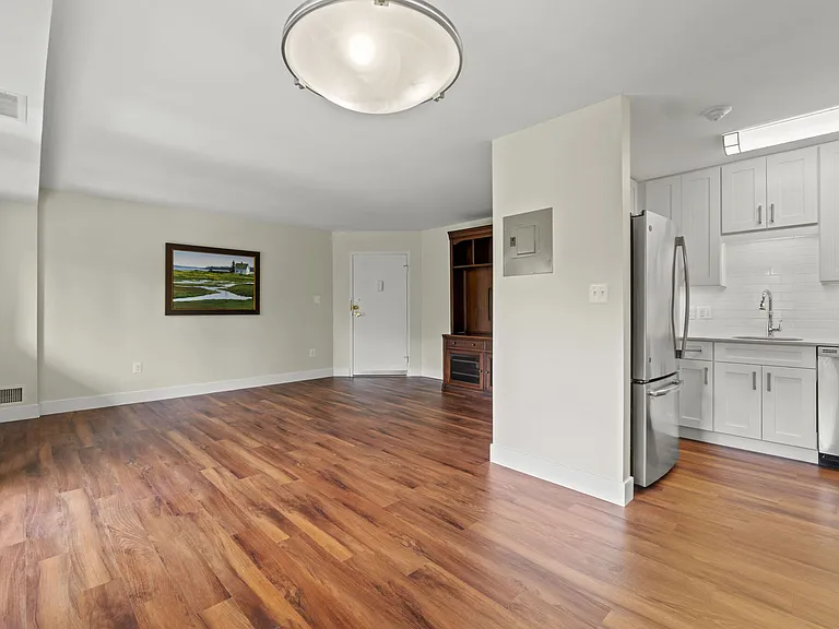 The Glen at Kensington — Photo 30