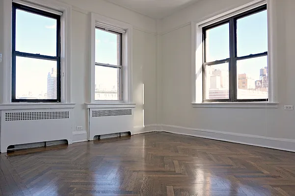 Rented by Metropolitan Equities | media 2