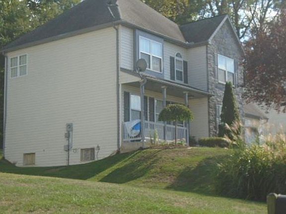 2nd image of 50 E Brookfield Dr #L-0087