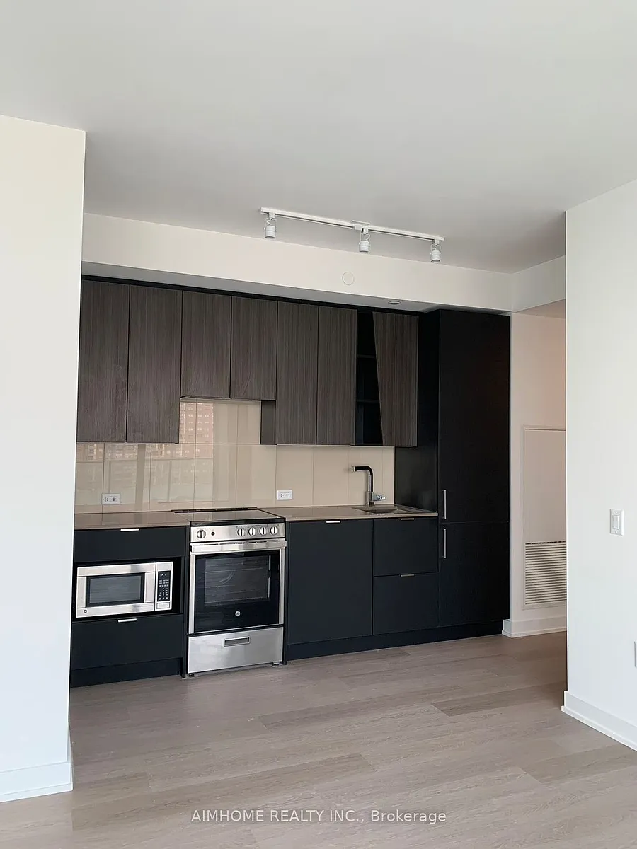 Building Photo - 3883 Quartz Rd #804