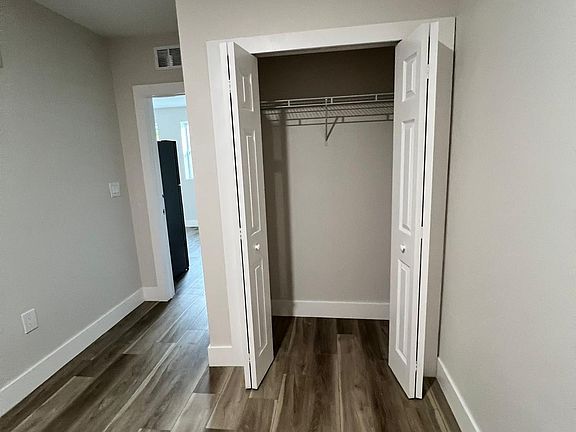 3rd image of 475 Umatilla Blvd APT 6