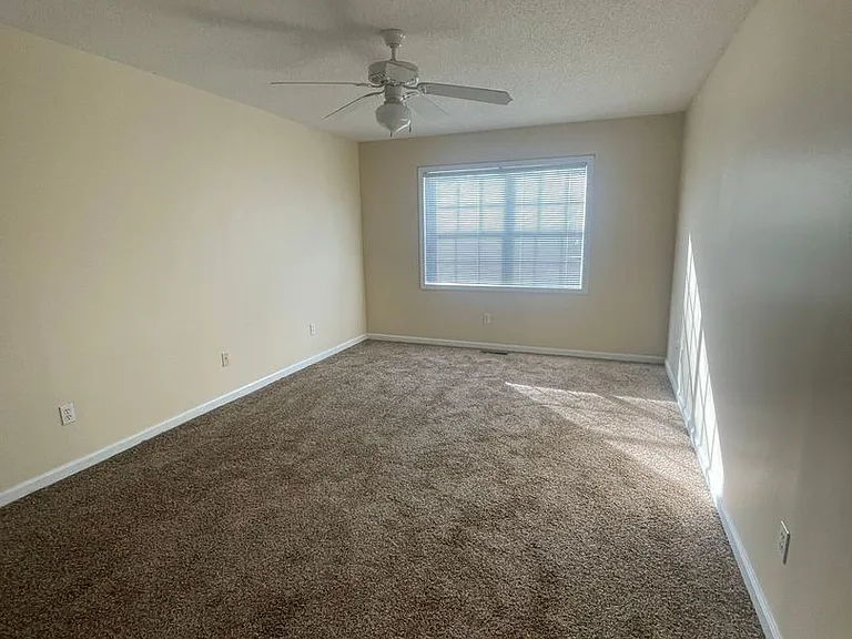 143 S Springview Dr — Photo 22