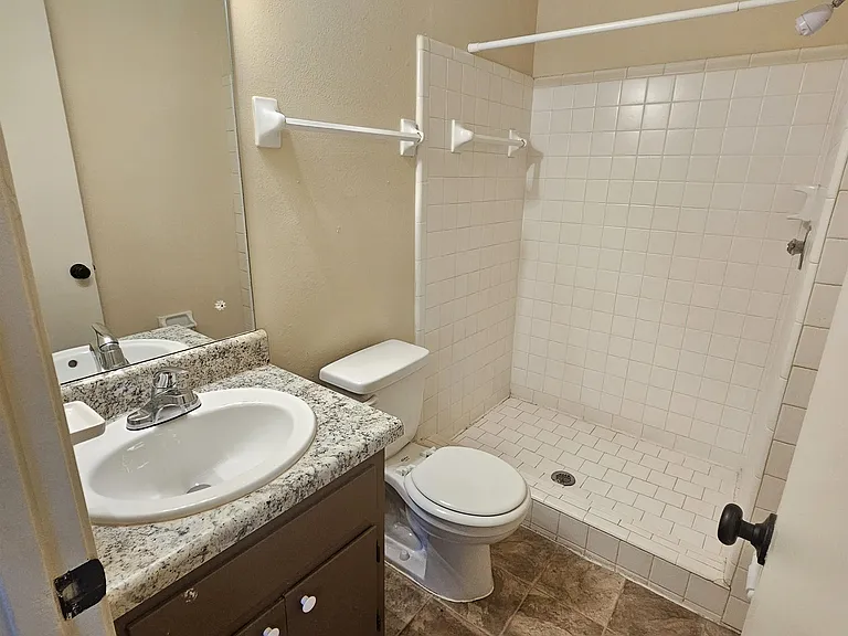 3701 Donovan Dr #A — Photo 31