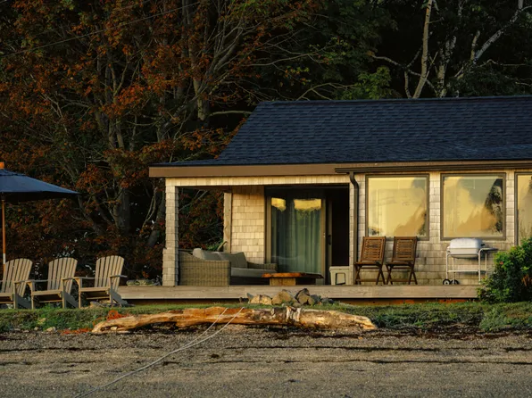 8 Wentworth Lane, Harpswell, ME 04003