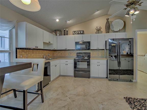 3rd image of 17816 SE 115th Ct
