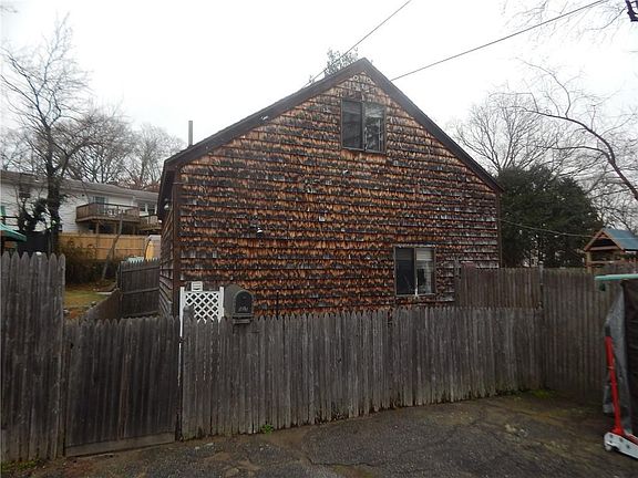 2nd image of 5 Berwick Ave