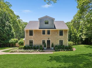 611 Narrow Ln, Sagaponack, NY 11962
