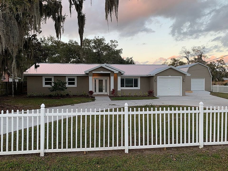 1st image of 9708 Riverview Dr