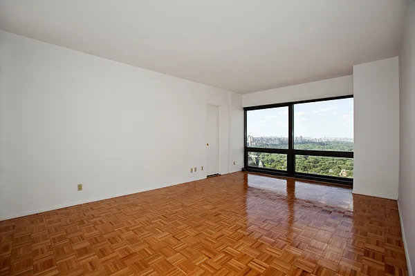 Rented by Keller Williams NYC | media 15