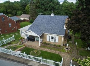 904 Division St, Aliquippa, PA
