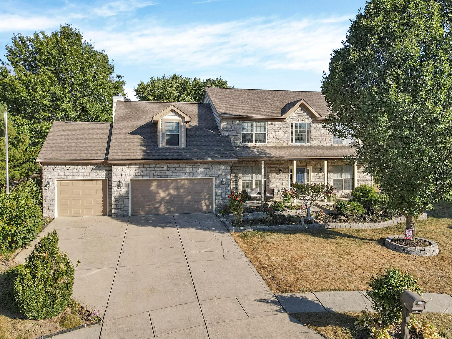 813 Gummer Ct photo 1