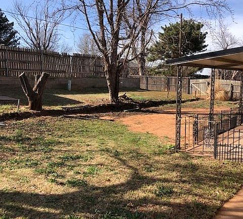 3rd image of 1229 N Indiana St