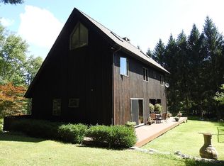 111 Griffin Rd, Cuddebackville, NY 12729