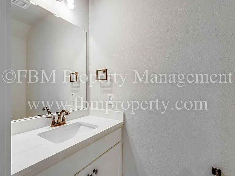 912 Cooksey Ct #B — Photo 17