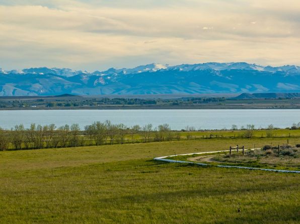 1815 Missouri Valley Rd, Pavillion, WY 82523