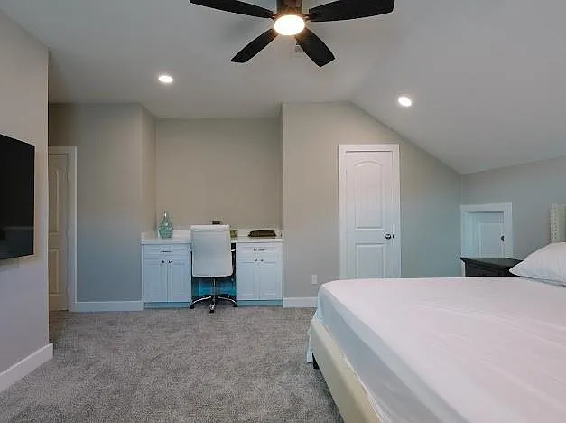 5823 Ash Valley Dr — Photo 46