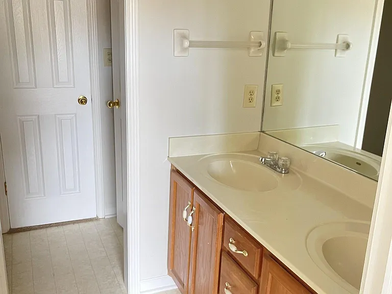 613 Wilderness Trl — Photo 4