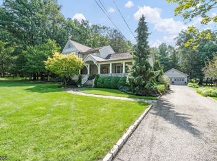 824 Bluestone Ln, Bridgewater, NJ 08807