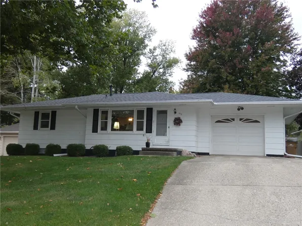 500 N 4th St, Carlisle, IA 50047