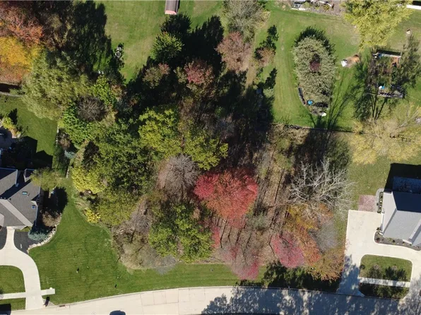 Village Dr, Broadview Heights, OH 44147