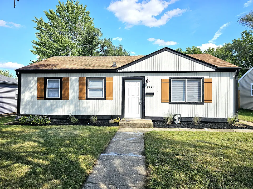 2124 Martha Ave