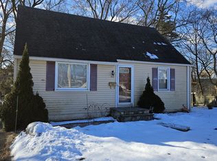 50 High Ridge Dr, Bridgeport, CT 06606