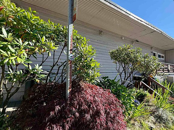 2nd image of 306 Deermount St
