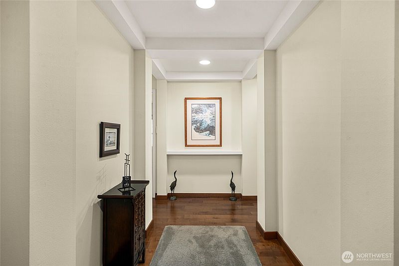 3rd image of 11122 NE 41st Drive #31