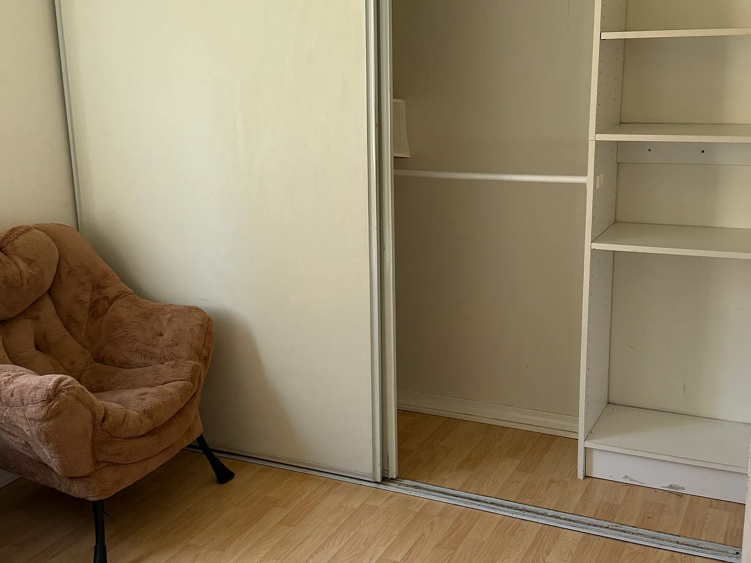3 bed, 1170 sqft, $1,000 — Photo 4