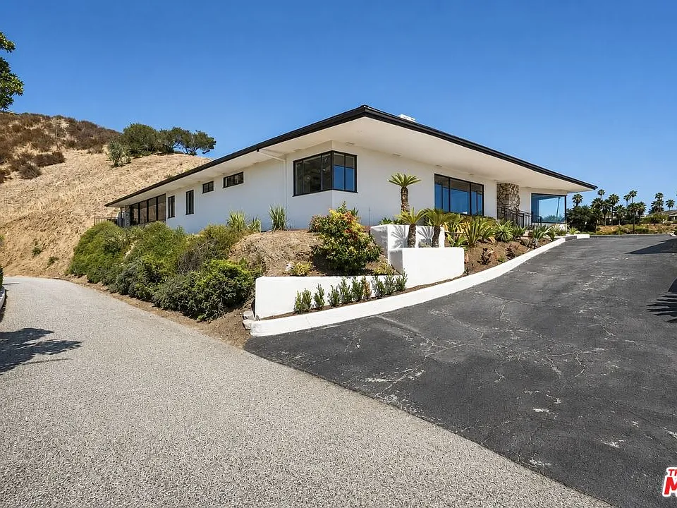 1682 Larco Way