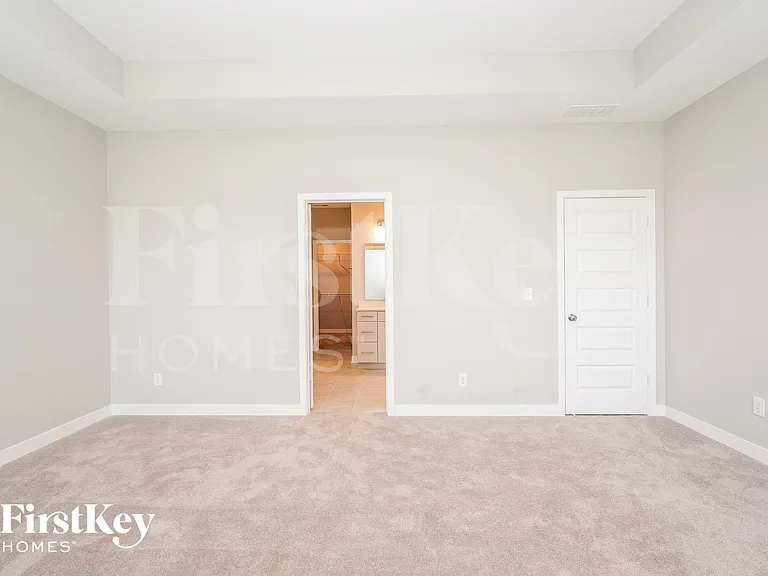 3602 Chalmers Dr — Photo 9