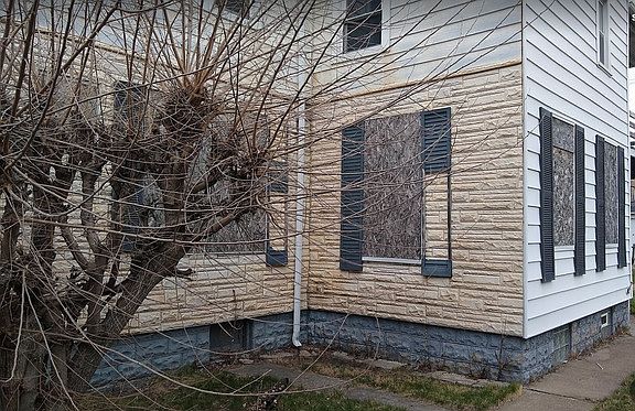 5th image of 7807 S Saint Lawrence Ave