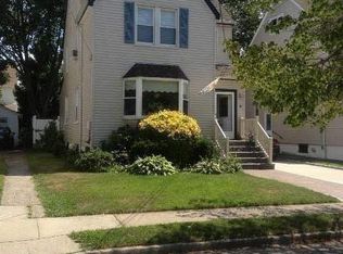 6 Kenmore Rd, Valley Stream, NY 11581