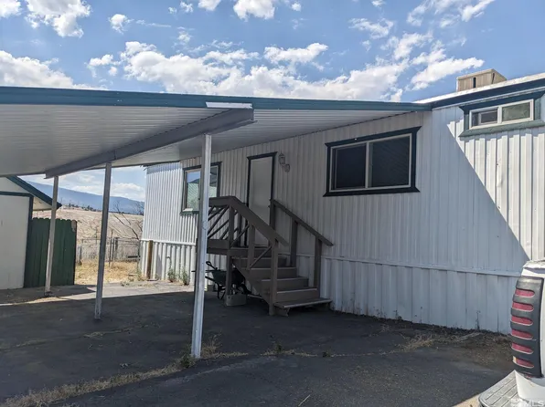 220 Zircon Dr, Reno, NV 89521
