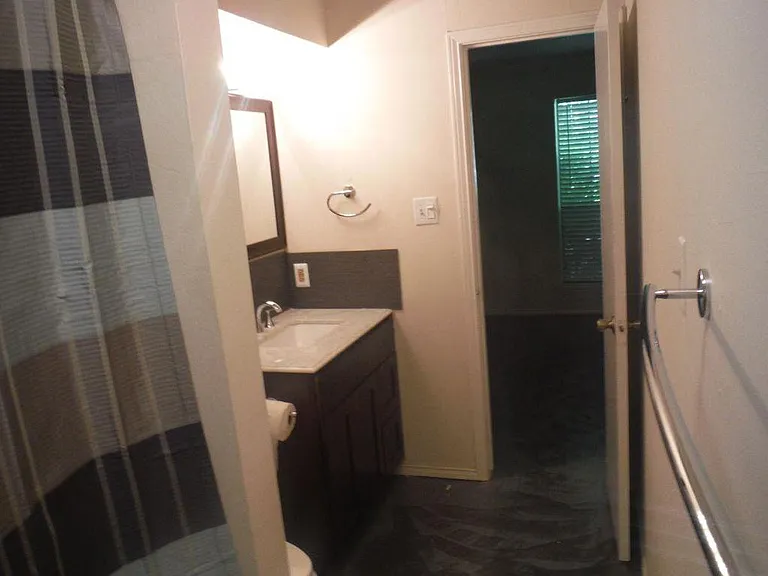 221 Hood St — Photo 39