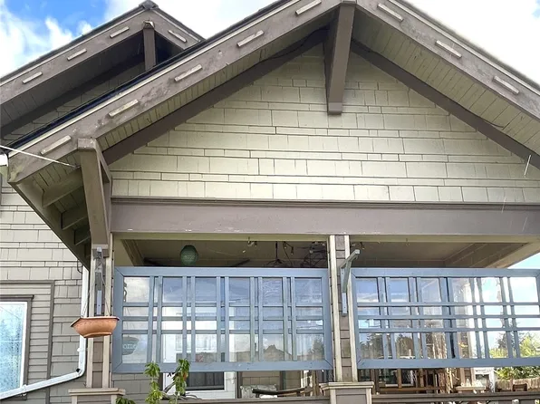 1830 Park Avenue, Raymond, WA 98577