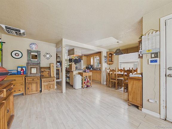 2nd image of 476 Tennyson Street
