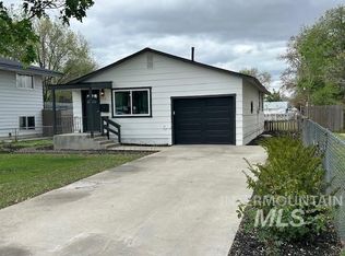 111 S Diamond St, Nampa, ID 83686